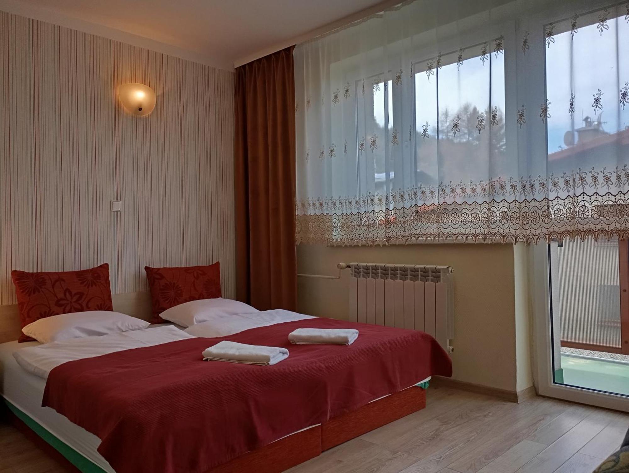 シュチルク Osrodek Wypoczynkowy Zapalenica Bed & Breakfast エクステリア 写真