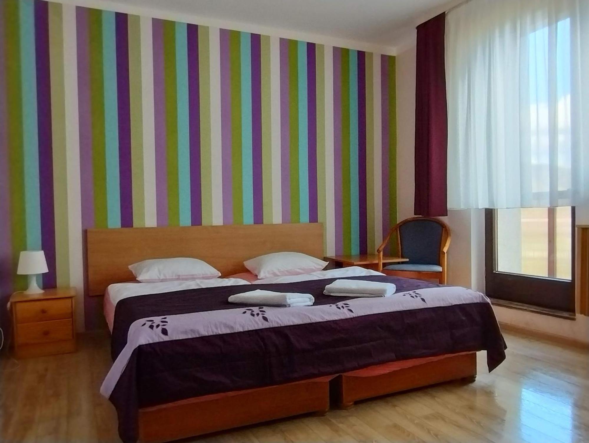 シュチルク Osrodek Wypoczynkowy Zapalenica Bed & Breakfast エクステリア 写真