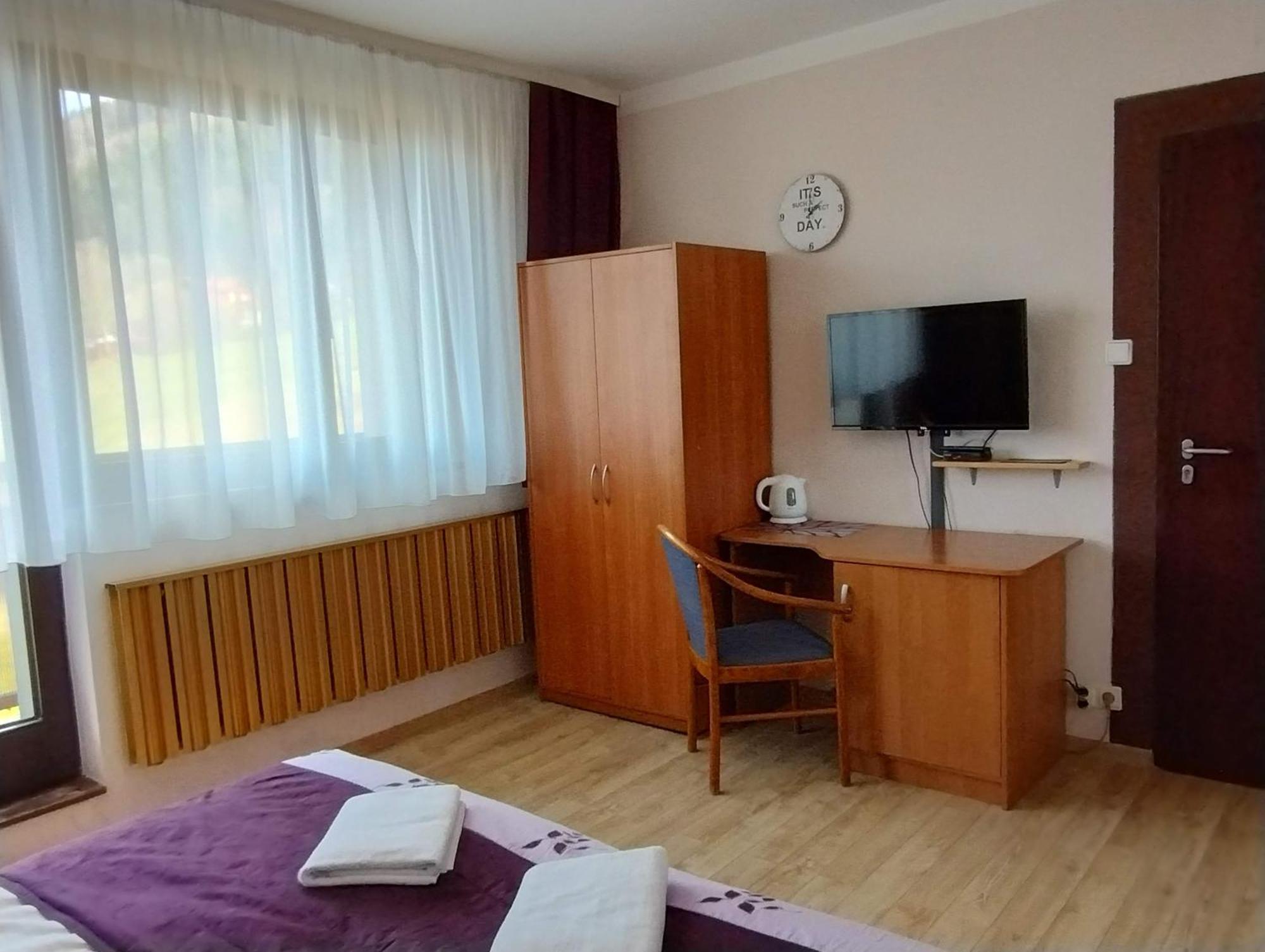 シュチルク Osrodek Wypoczynkowy Zapalenica Bed & Breakfast エクステリア 写真